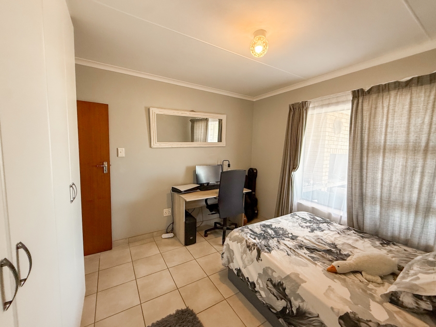 3 Bedroom Property for Sale in Island View Western Cape
